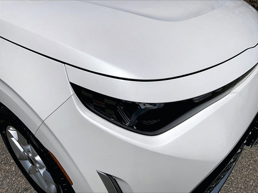 Used 2023 White Kia LX image 30