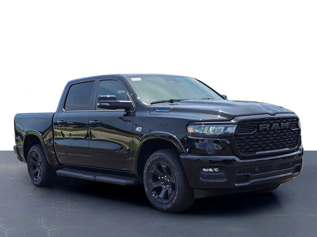 New 2026 Diamond Black Crystal Pearl-Coat Exterior Paint RAM Big Horn/Lone Star image 5