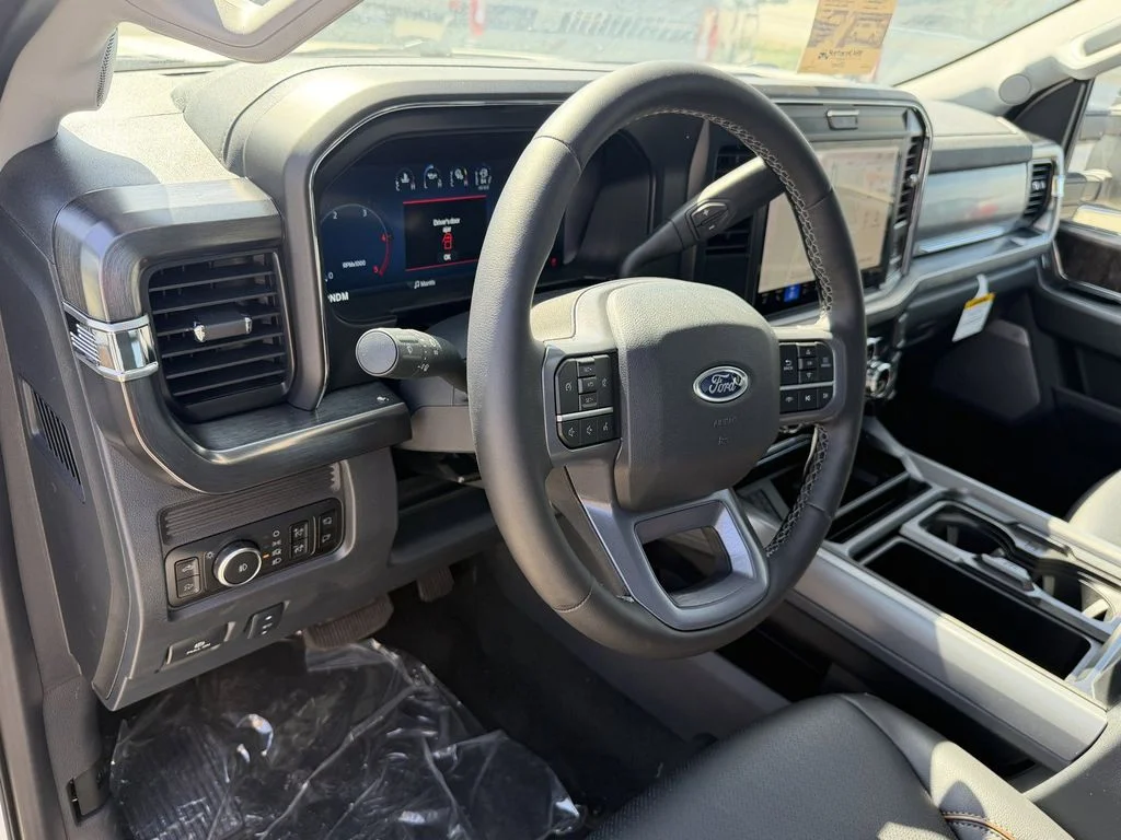 New 2026 Star White Metallic Tri-Coat Ford F-250® Lariat® image 28
