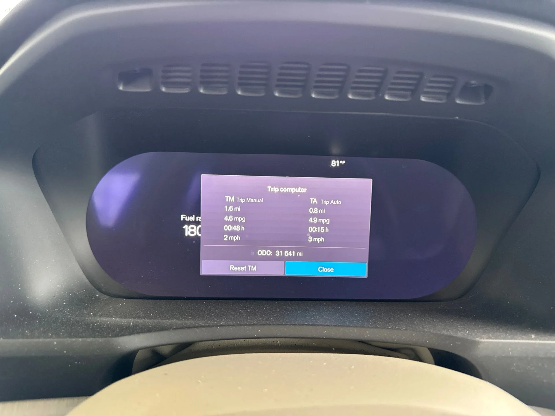 Certified Used 2024 Vapour Grey Volvo Core image 10