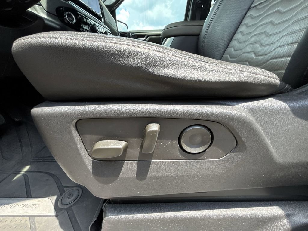 Used 2022 Beige Chevrolet ZR2 image 14