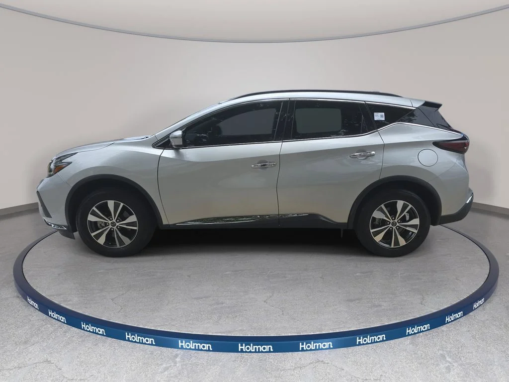 Used 2023 Silver Nissan SV image 9
