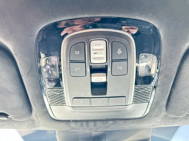 Used 2021 Silver Hyundai Calligraphy image 46
