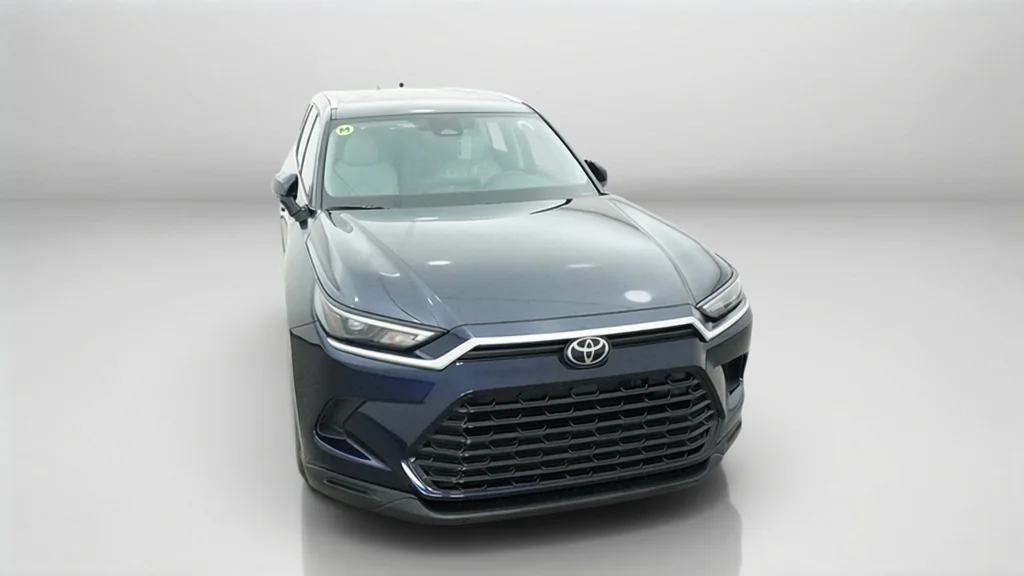 New 2026 Blueprint Toyota Hybrid XLE image 4
