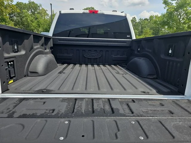 Used 2023 White Ford XLT image 12
