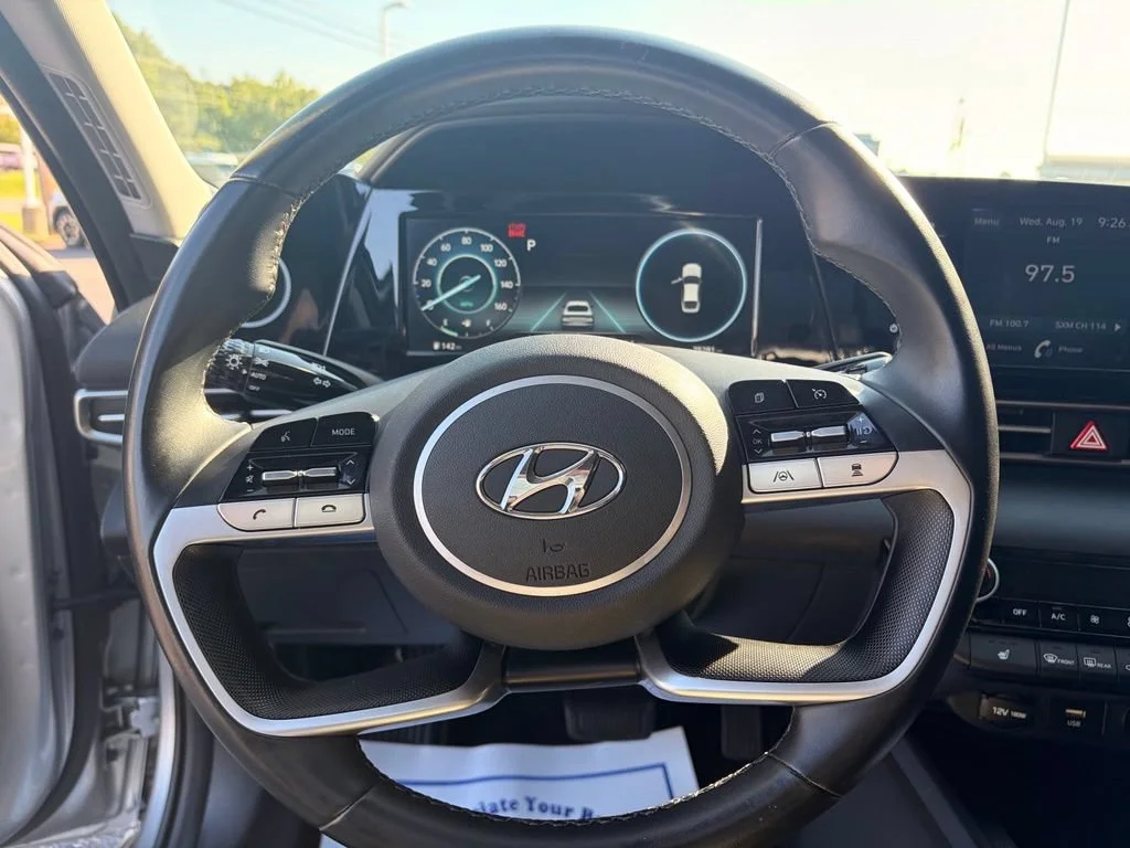 Used 2021 Shimmering Silver Pe Hyundai SEL image 14