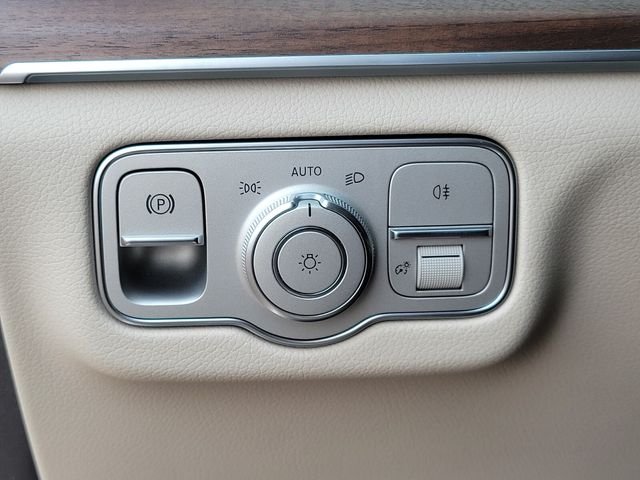 Used 2026 White Mercedes-Benz GLE 350 image 28