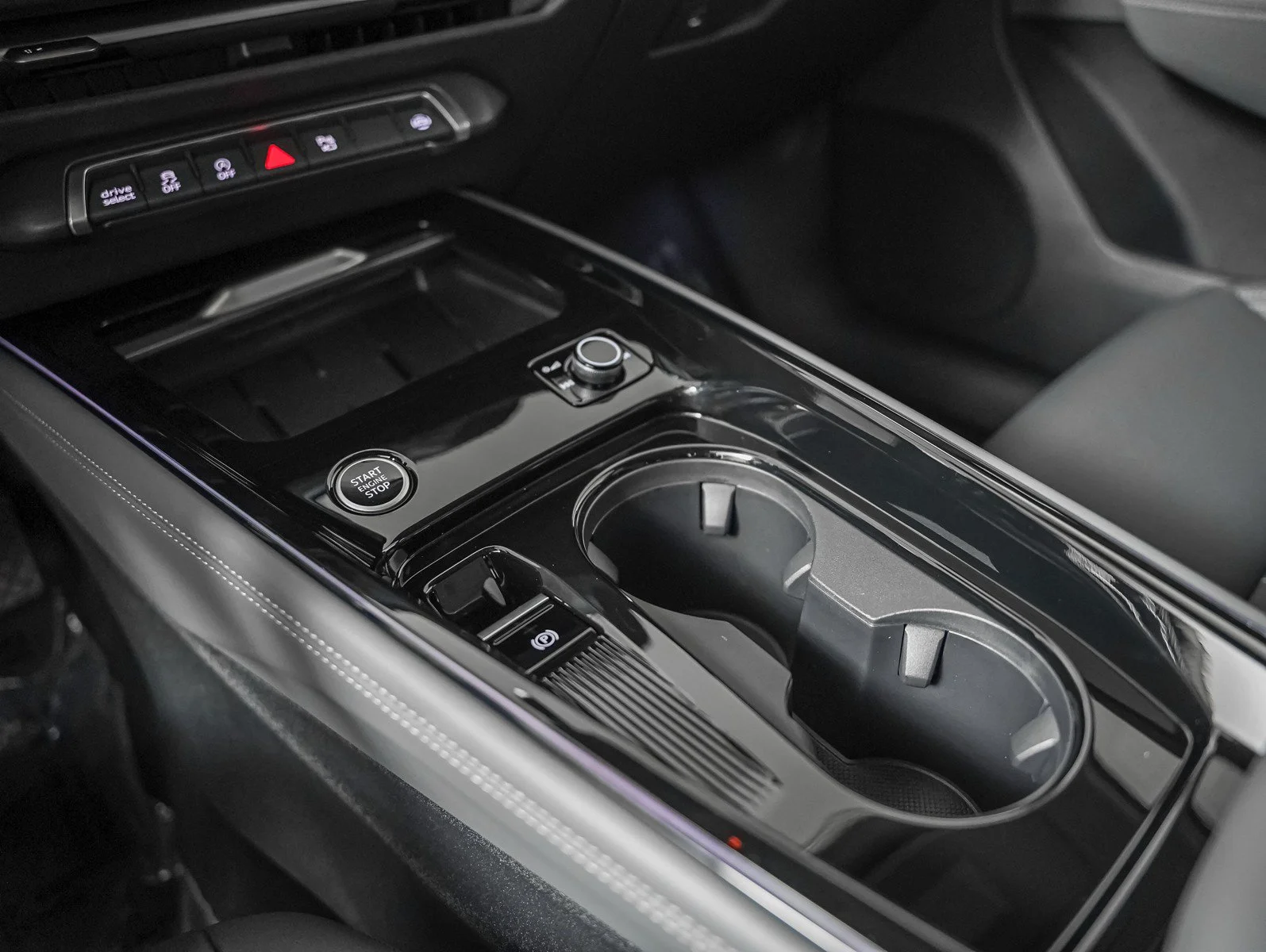 New 2026 Mythos Black Metallic Audi S line image 18