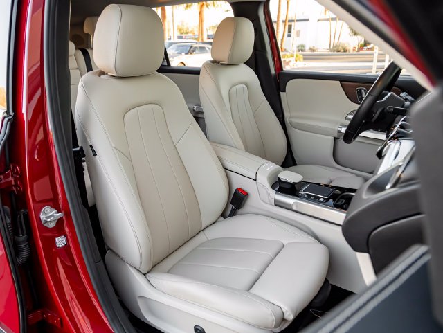 Used 2021 Patagonia Red Metallic Mercedes-Benz GLB 250 image 41