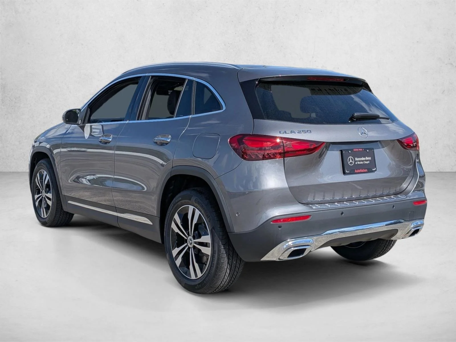 Used 2026 Mountain Grey Metallic Mercedes-Benz GLA 250 image 9