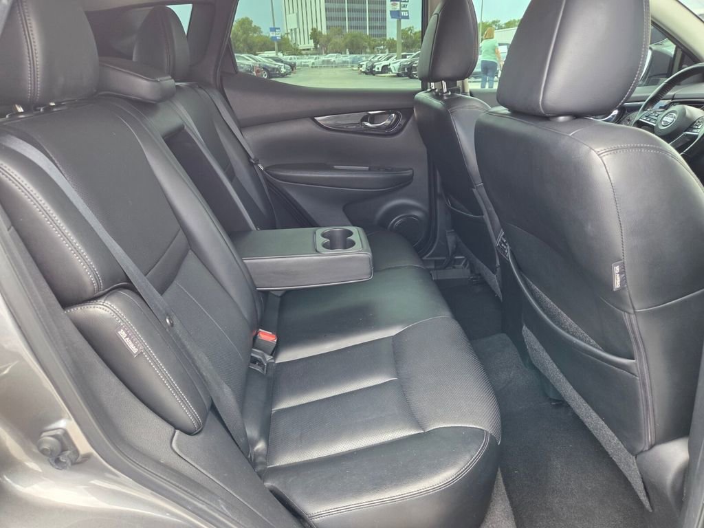 Used 2021 Gun Metallic Nissan SL image 16
