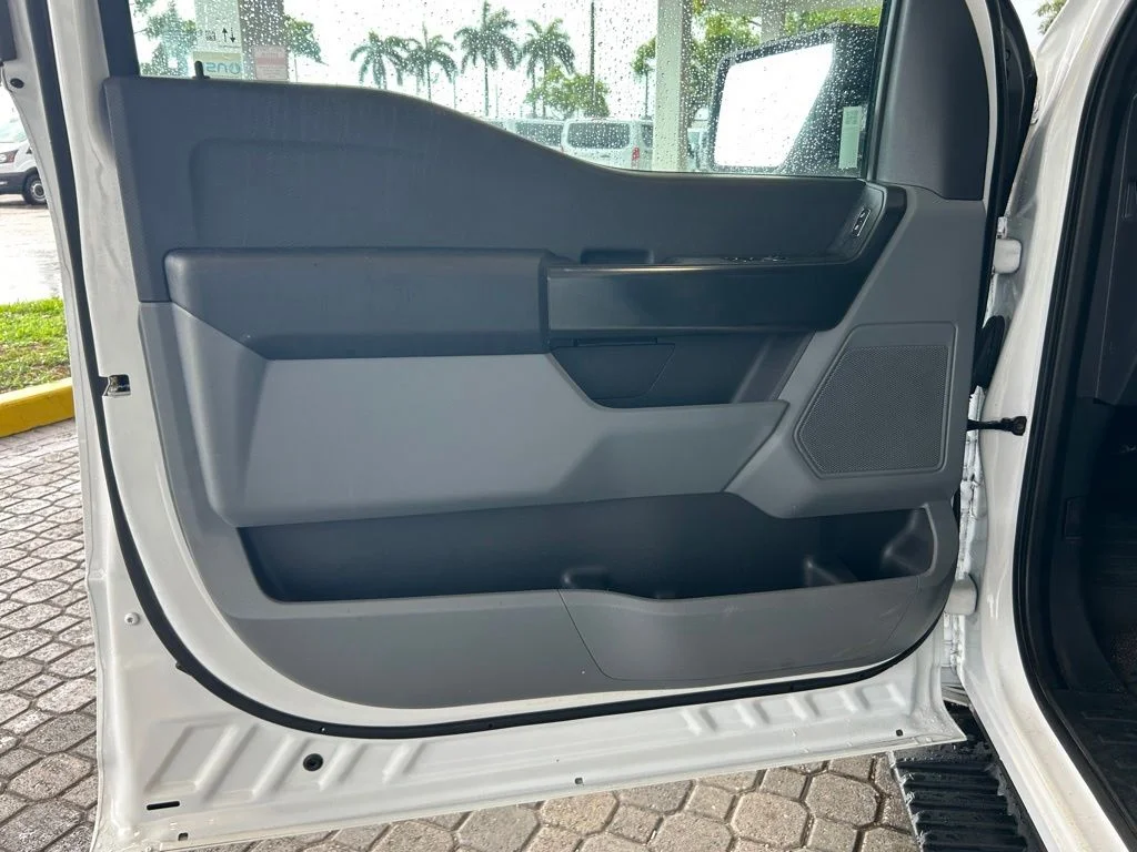 Certified Used 2024 Oxford White Ford XL image 33
