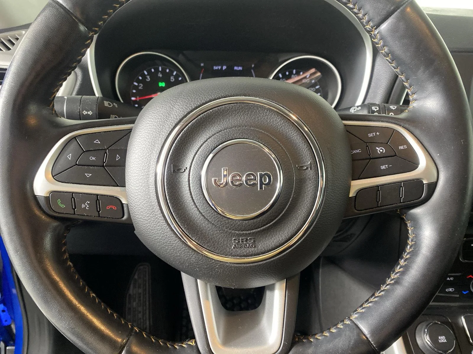 Used 2020 Laser Blue Pearlcoat Jeep Latitude image 13