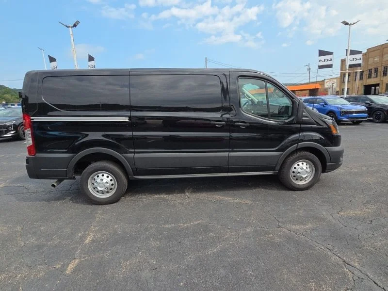 New 2026 Black Ford Base image 8
