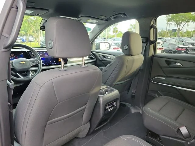 2025 Chevrolet Traverse LT - Photo 10