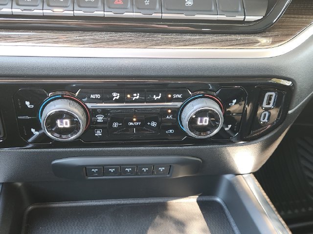 2026 Chevrolet Silverado 3500 HD LT - Photo 21