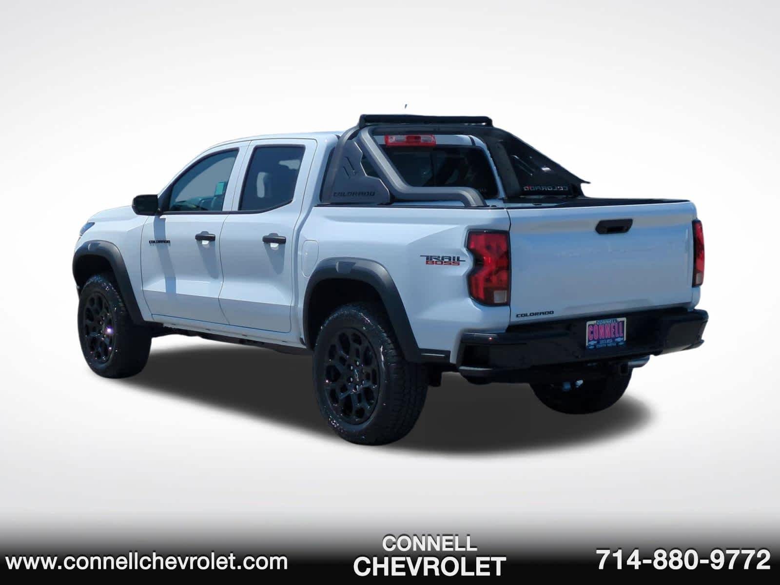 New 2026 Summit White Chevrolet Trail Boss image 7