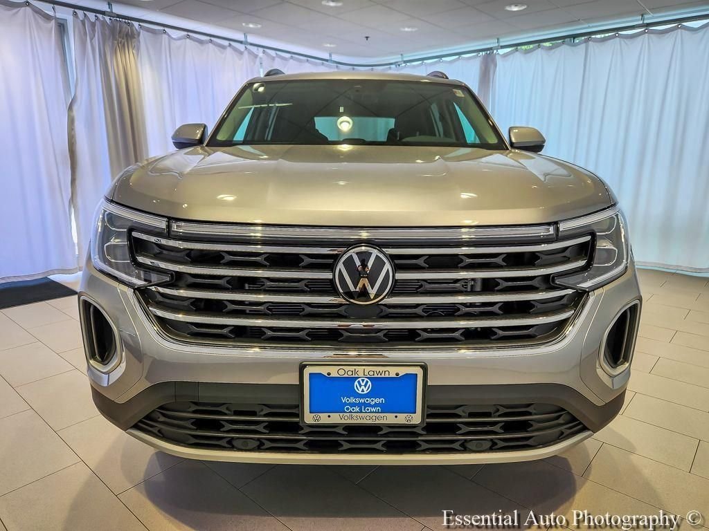 New 2026 Silver Mist Metallic Volkswagen 2.0T SE image 2
