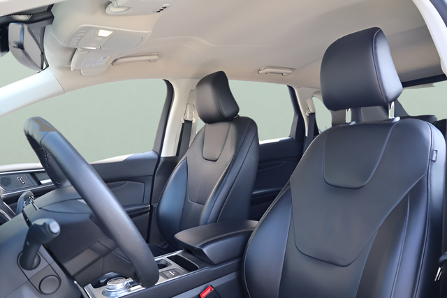 Used 2022 White Ford Titanium image 13
