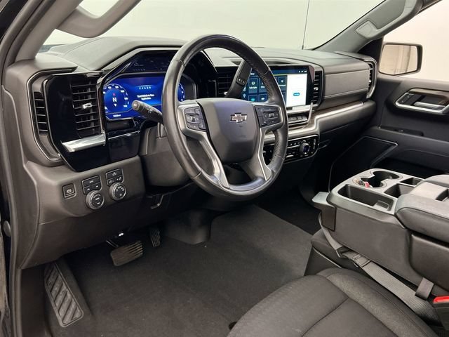 2022 Chevrolet Silverado 1500 LT - Photo 7