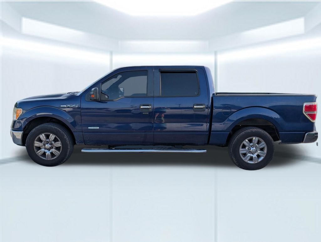 Used 2011 Blue Ford XLT image 2