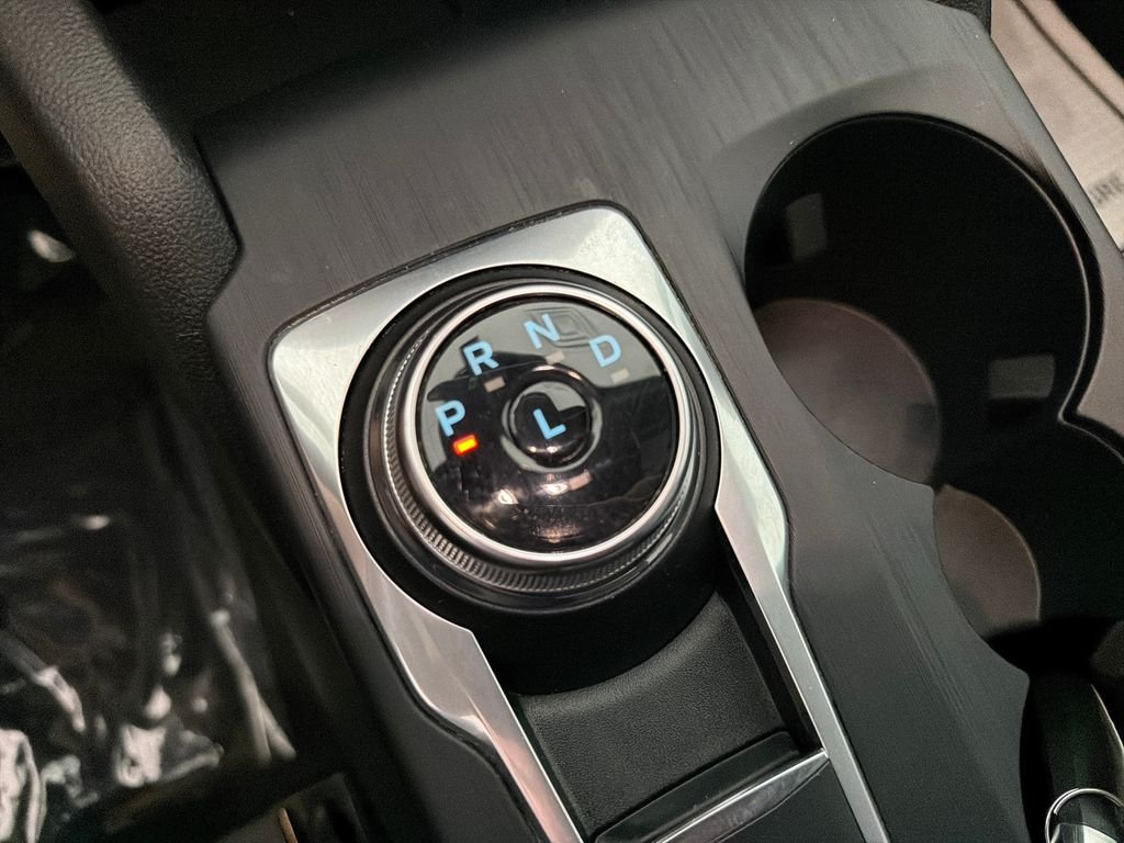 Used 2023 Gray Ford ST-Line image 22