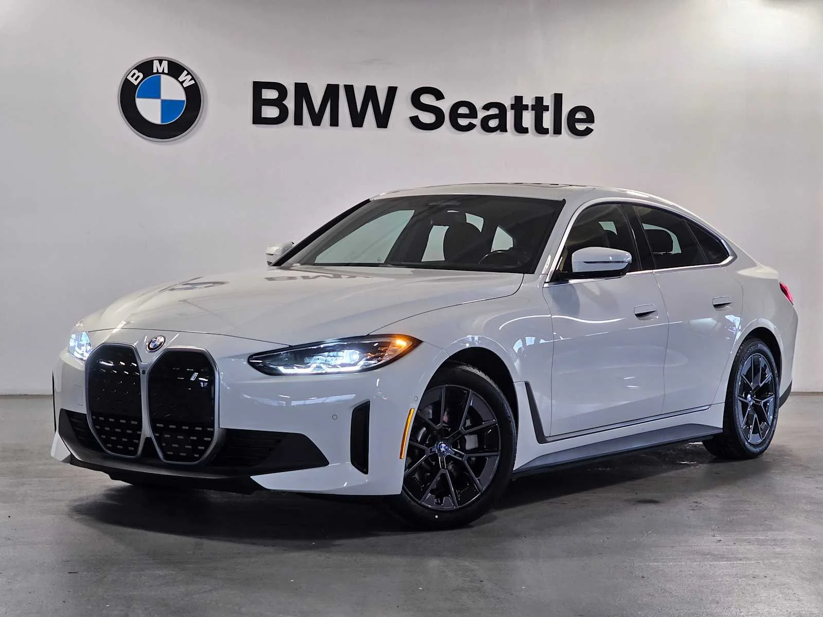 2023 BMW i4