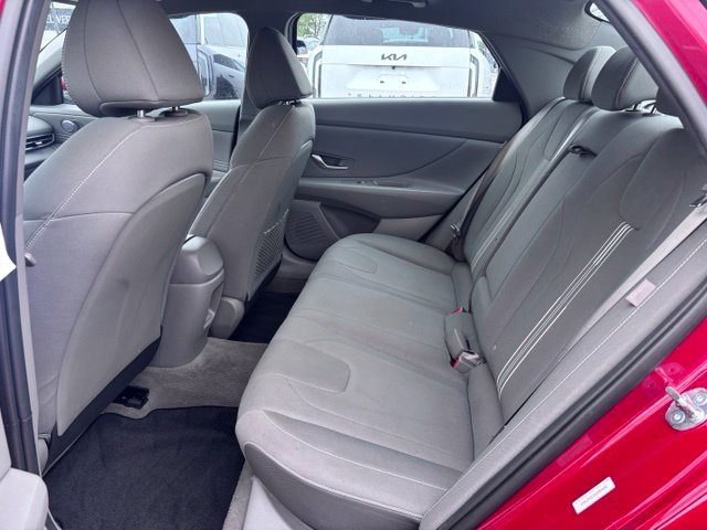 2025 Hyundai Elantra SEL - Photo 37