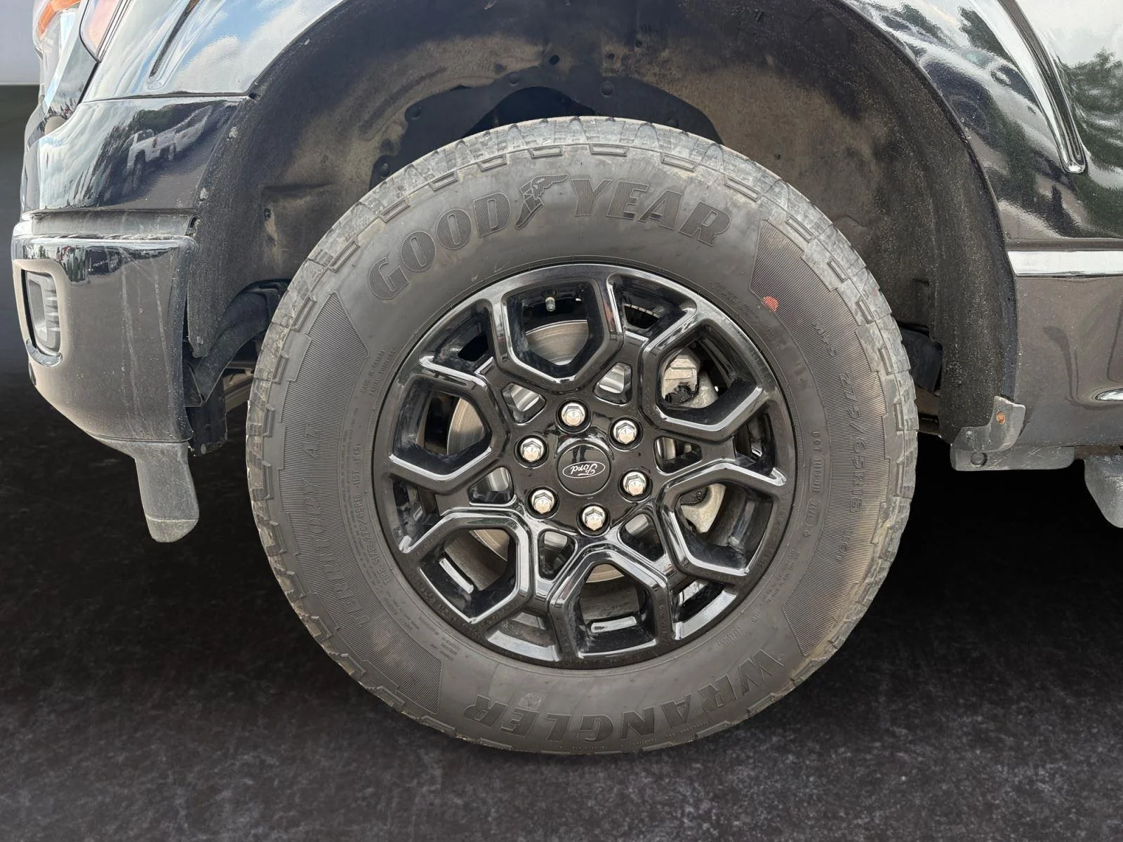 Used 2024 Agate Black Ford XLT image 15