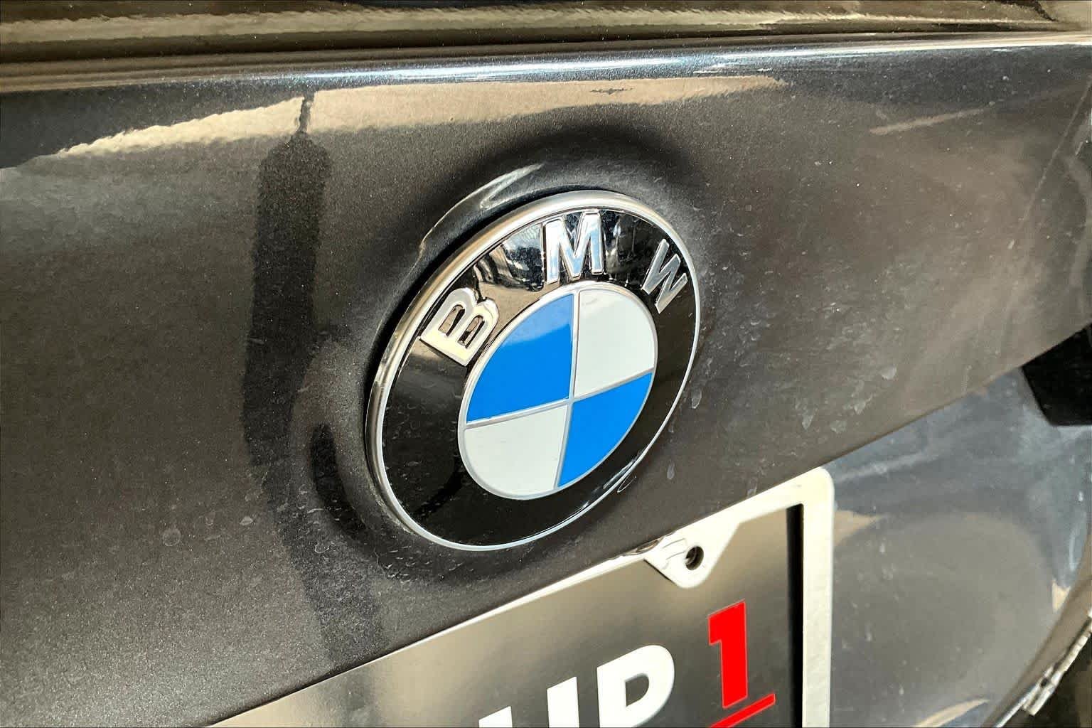 Used 2024 Dark Graphite Metallic BMW xDrive30i image 30