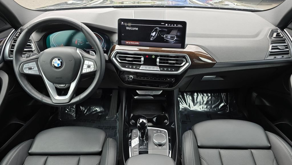 Used 2024 Black Sapphire Metallic BMW xDrive30i image 18