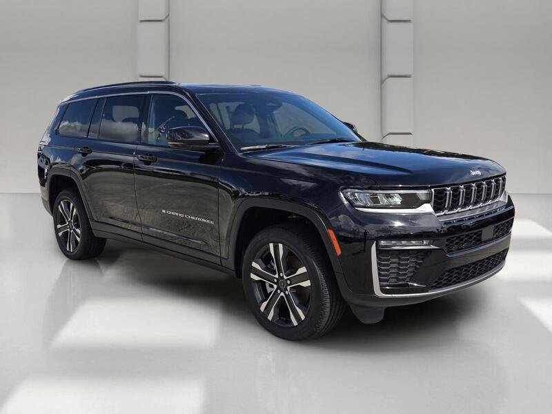 New 2027 High Gloss Black Jeep LIMITED 4X2 image 7