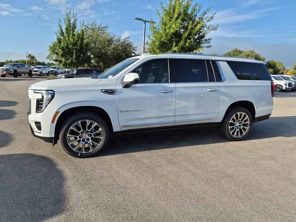 New 2026 Glacier White Tricoat GMC Denali image 4