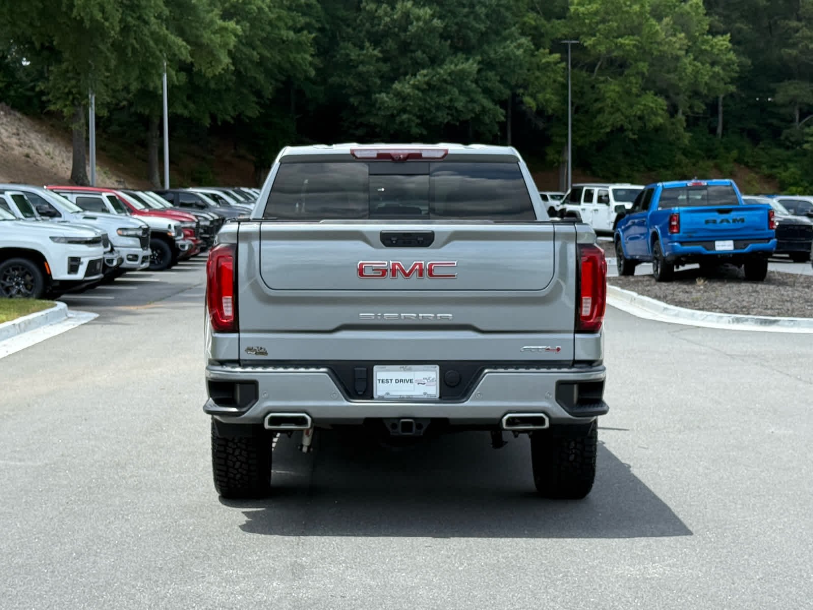 Used 2023 Sterling Metallic GMC AT4 image 4