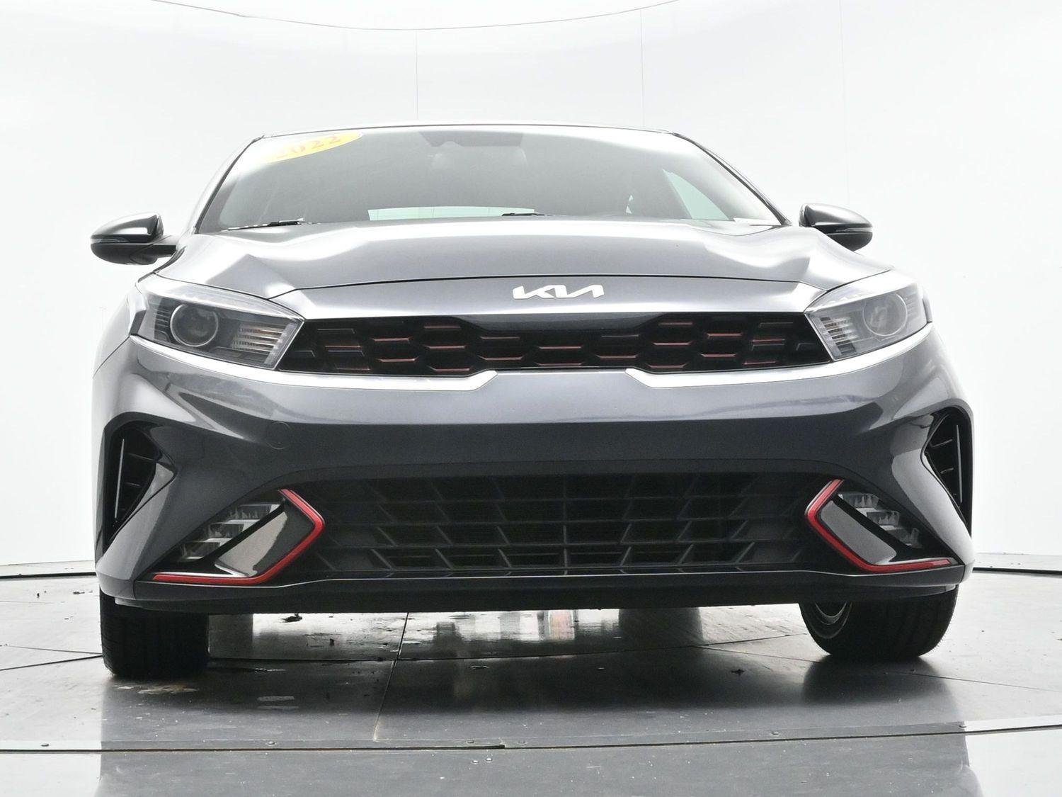 Used 2022 Gravity Gray Kia GT-Line image 43