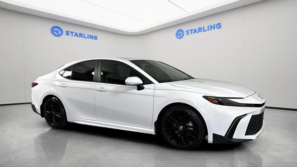 Used 2025 White Toyota SE image 13