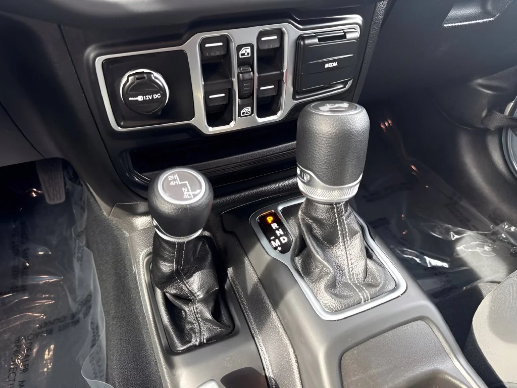 Used 2026 Gray Jeep Sahara image 15