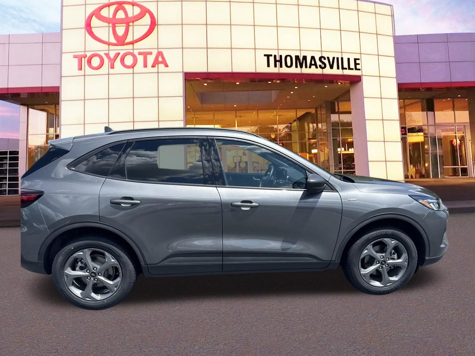 Used 2025 Gray Metallic Ford ST-Line image 4