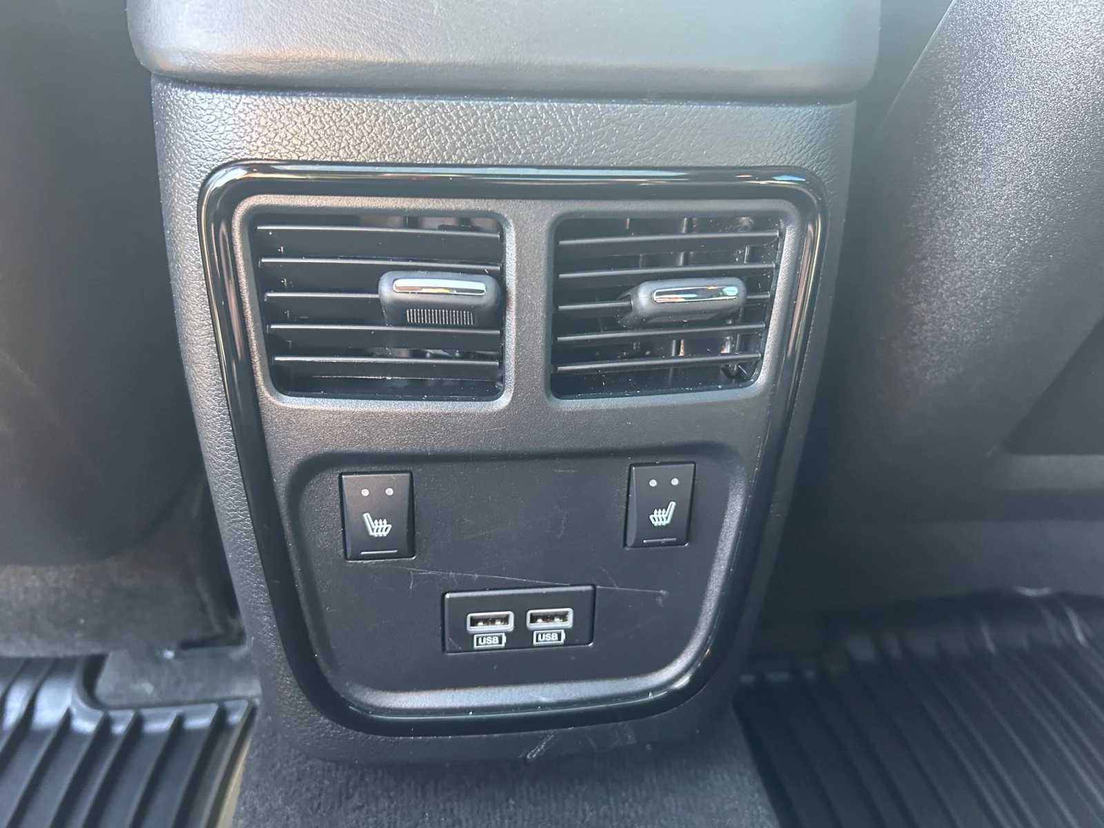 Used 2023 Gloss Black Chrysler 300C image 19