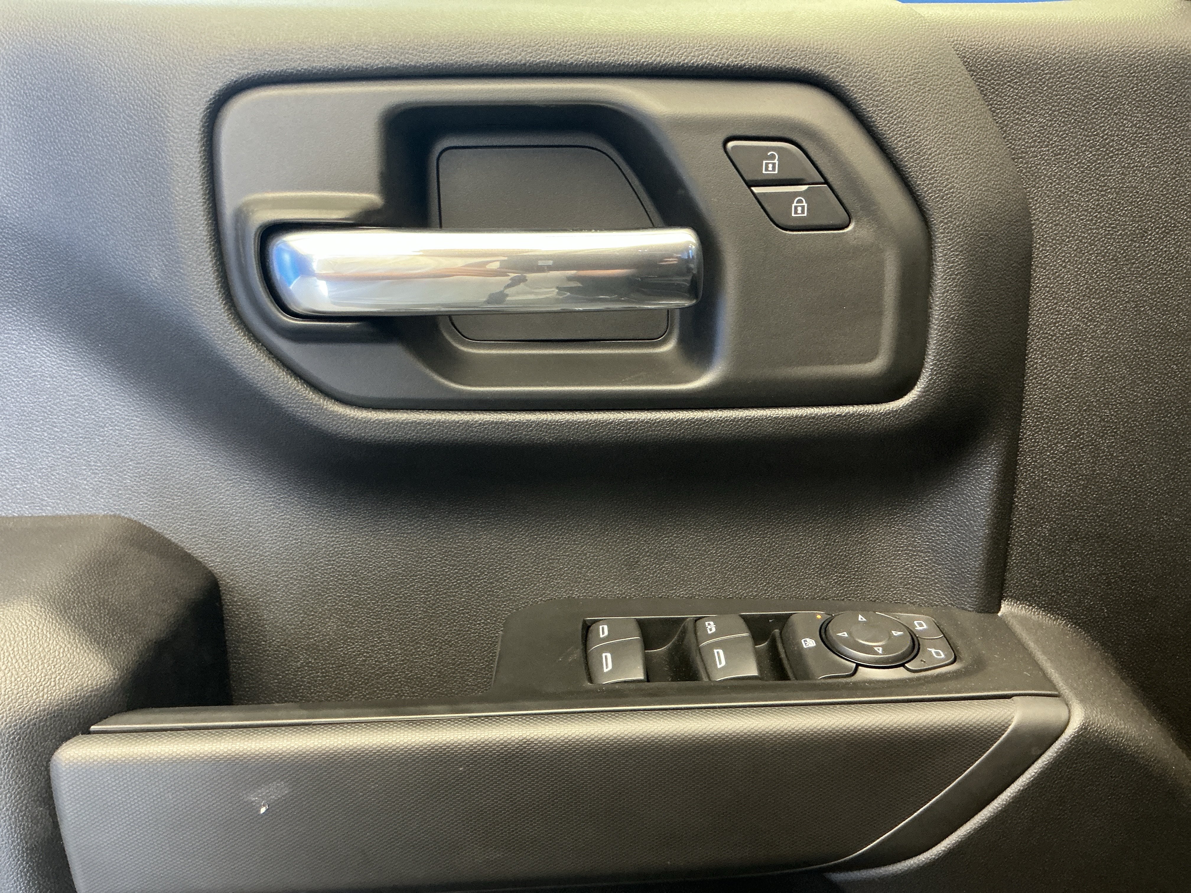 2026 Chevrolet Silverado 1500 Custom Trail Boss - Photo 11