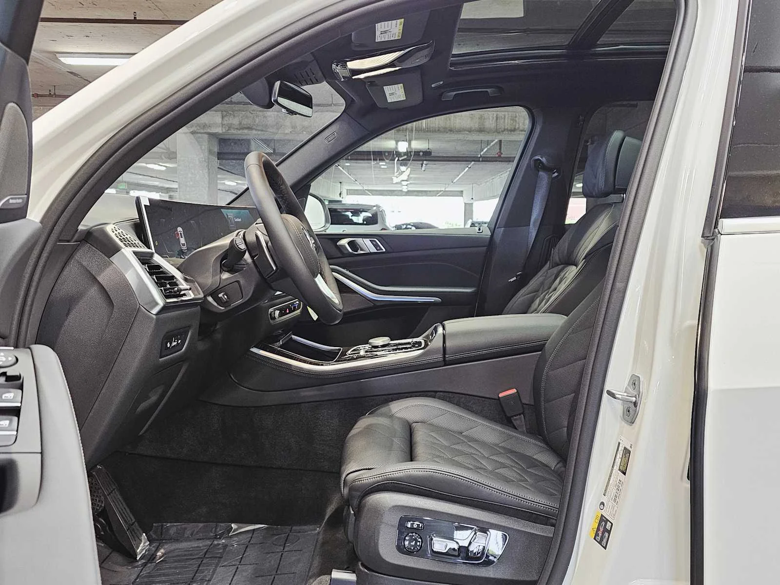 2026 BMW X5 50e - Photo 23