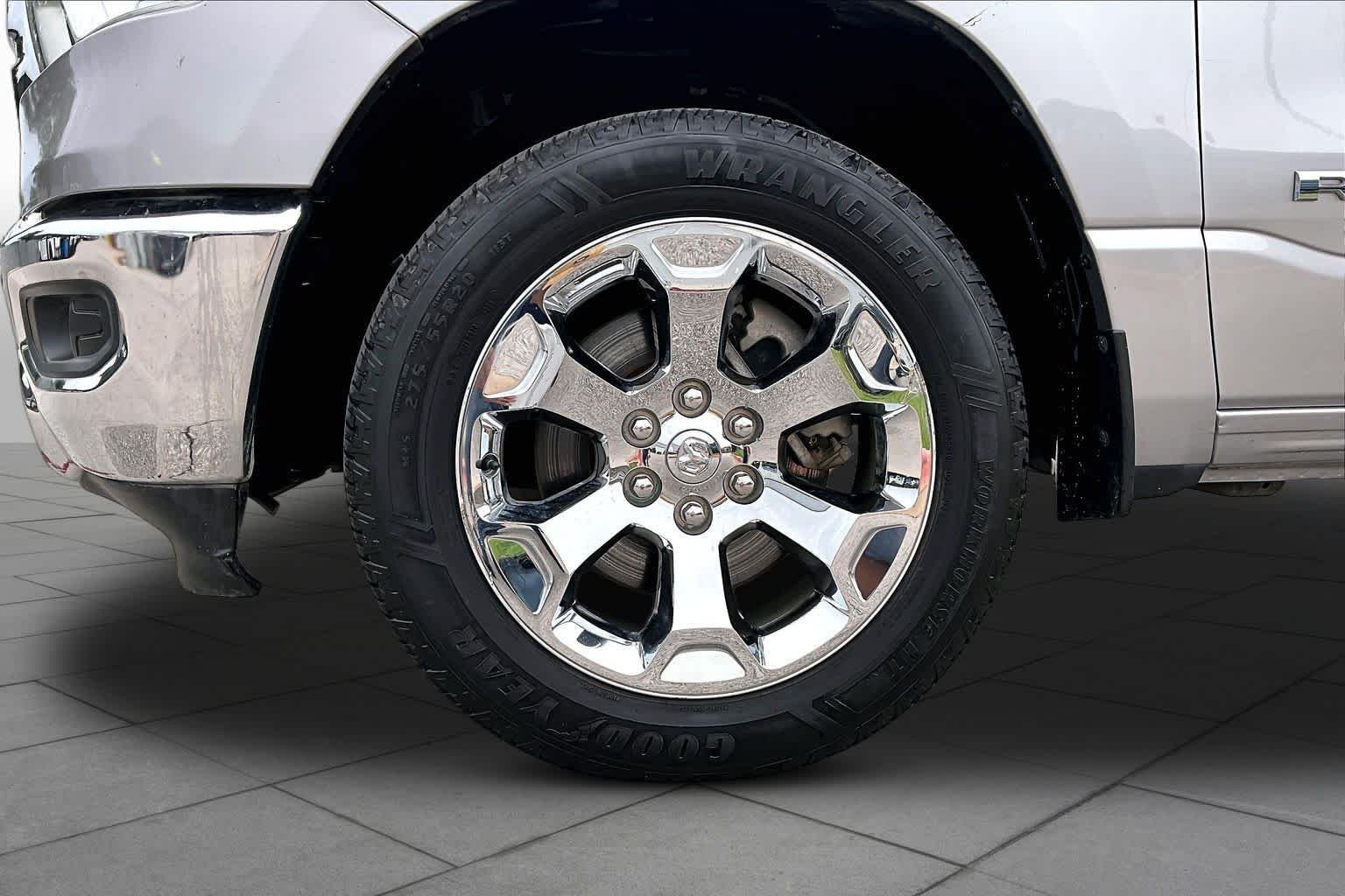 Used 2022 Billet Silver Metallic Clearcoat Ram Big Horn image 11