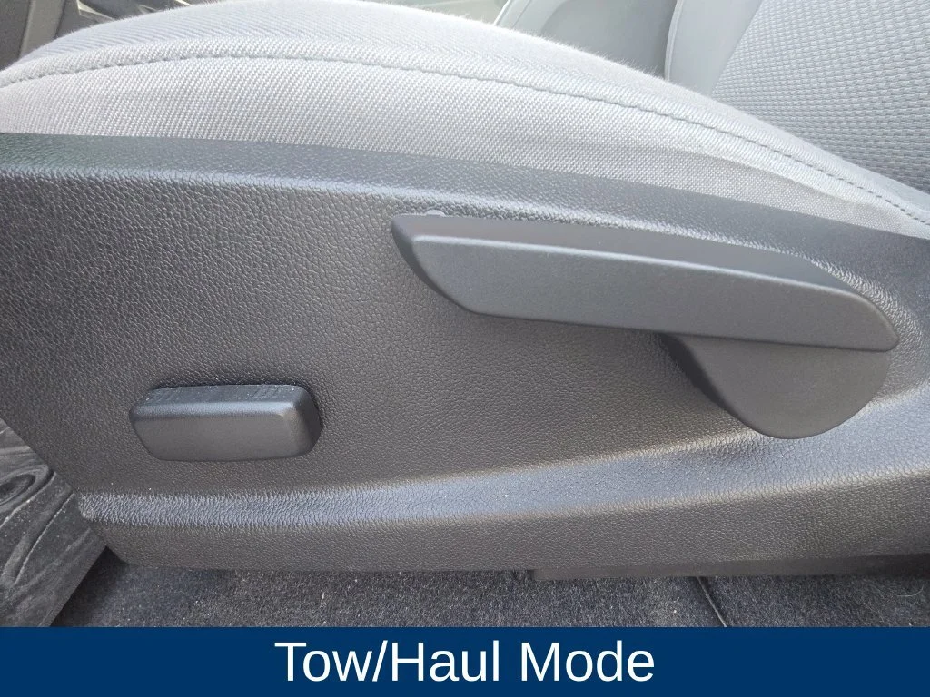 Used 2020 SATIN STEEL METALLIC GMC 2WD image 15