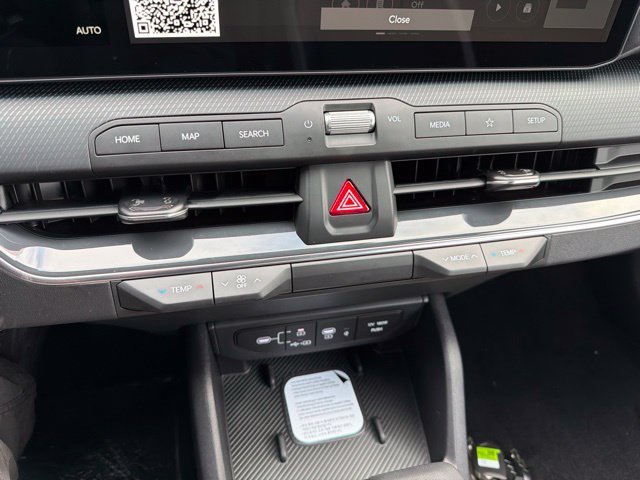 New 2026 Snow White Pearl Kia GT-Line Turbo image 18