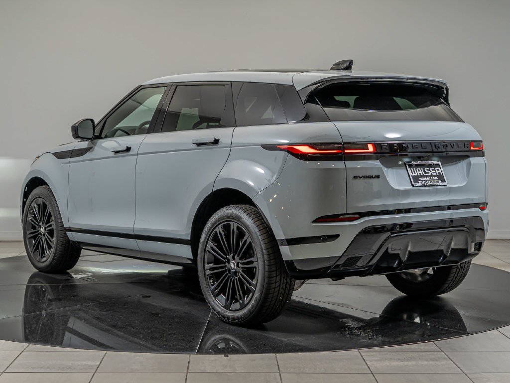Used 2026 Arroios Grey Metallic Land Rover Dynamic image 7