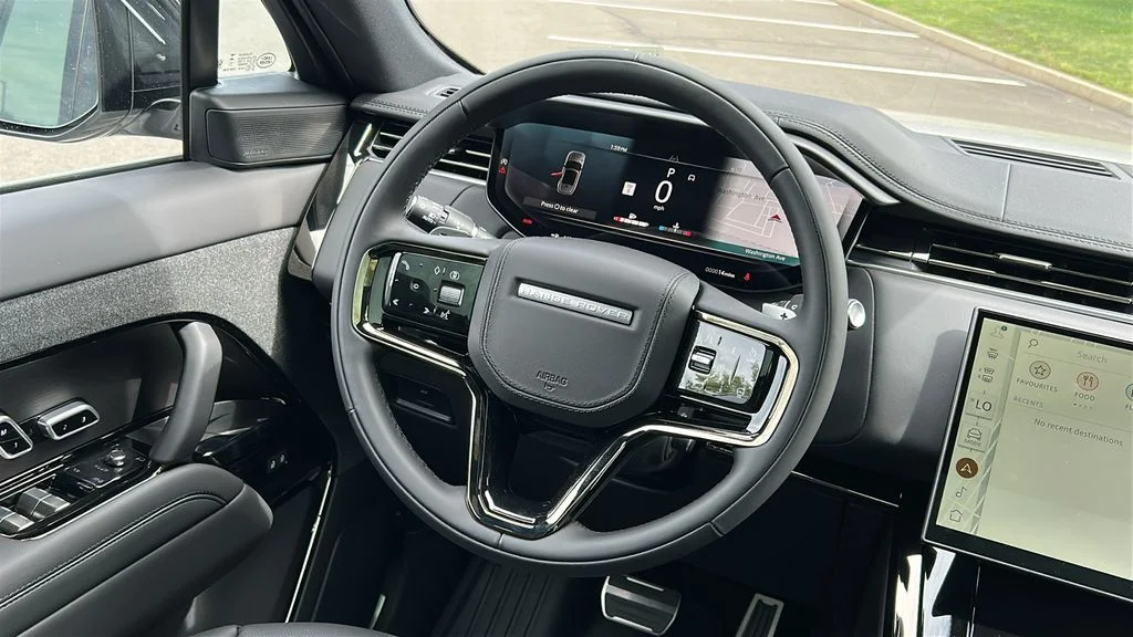 New 2027 Borasco Grey LAND ROVER Dynamic SE image 27