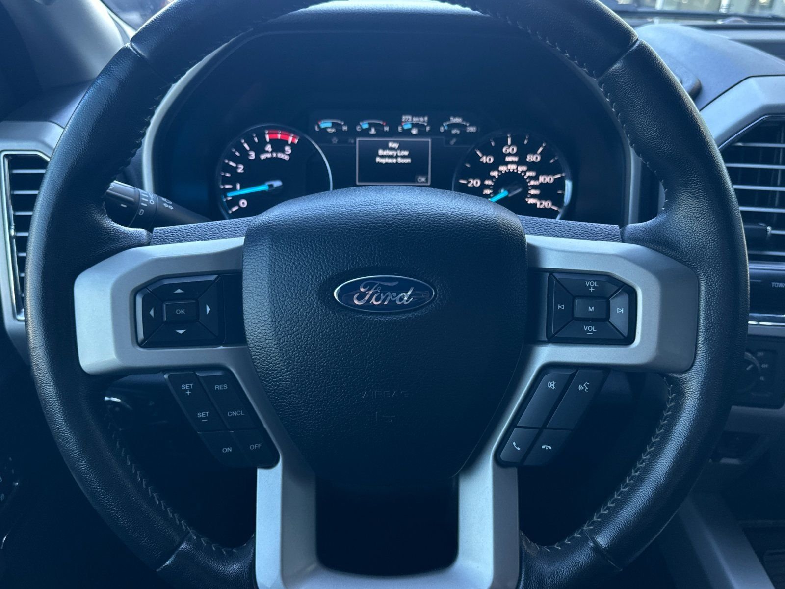 Used 2017 White Gold Metallic Ford Lariat image 21