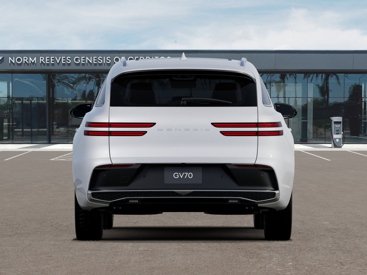 New 2027 Alta White Genesis 2.5T Select image 7