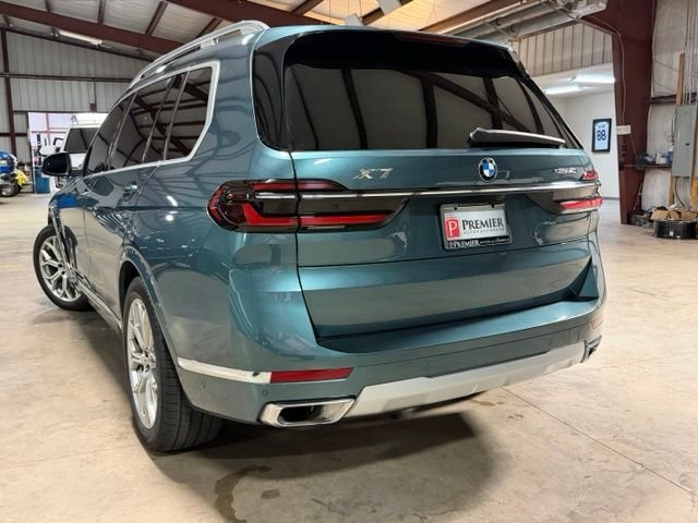 Used 2023 Blue BMW xDrive40i image 8