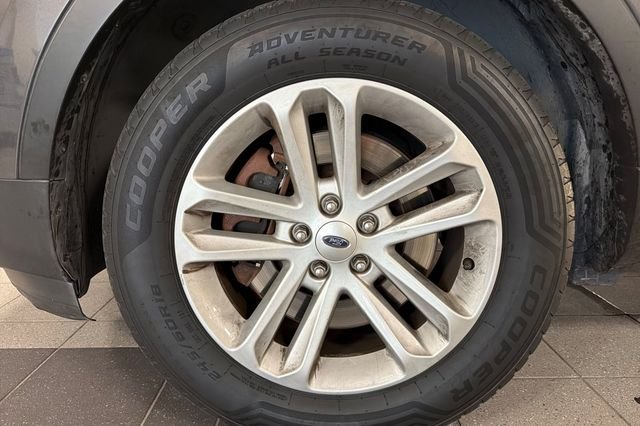 Used 2015 Magnetic Metallic Ford XLT image 5